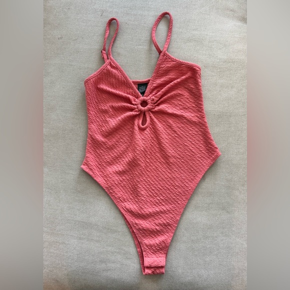 Coral Bodysuit - Picture 2 of 2